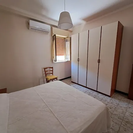 Welcoming Giardini-Naxos